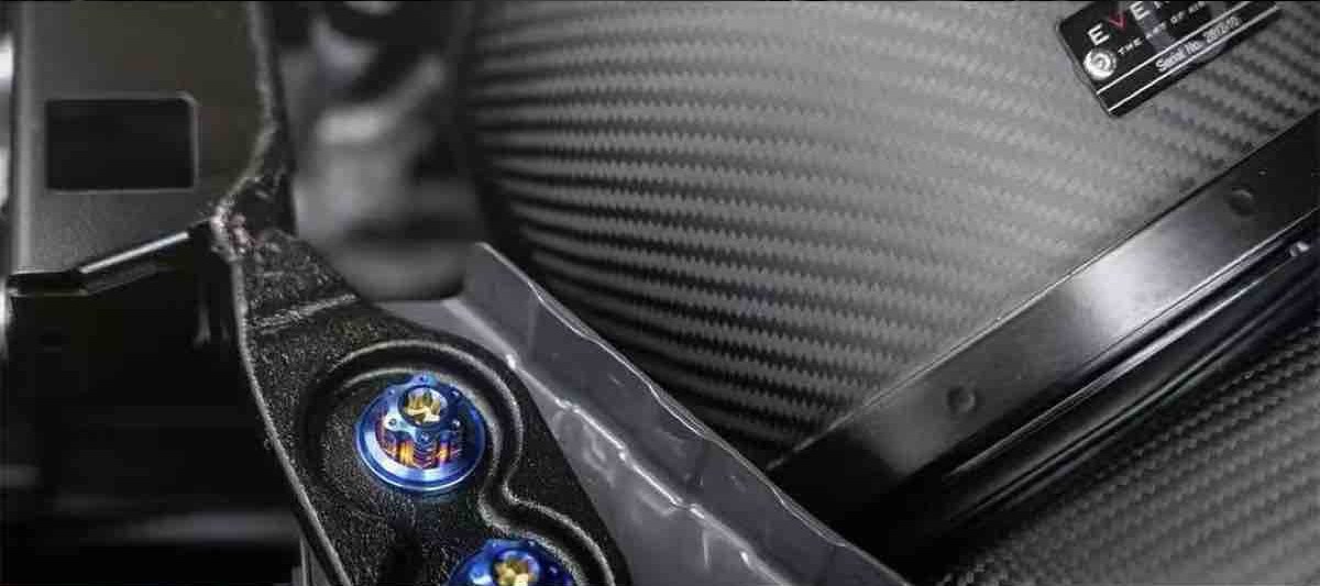 G8x Burnt-Blue Titanium Engine-Bay Screw Set — photo 2